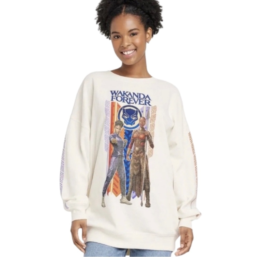 Disney Marvel Juniors 2X Wakanda Forever Cream Pullover Sweater NWT